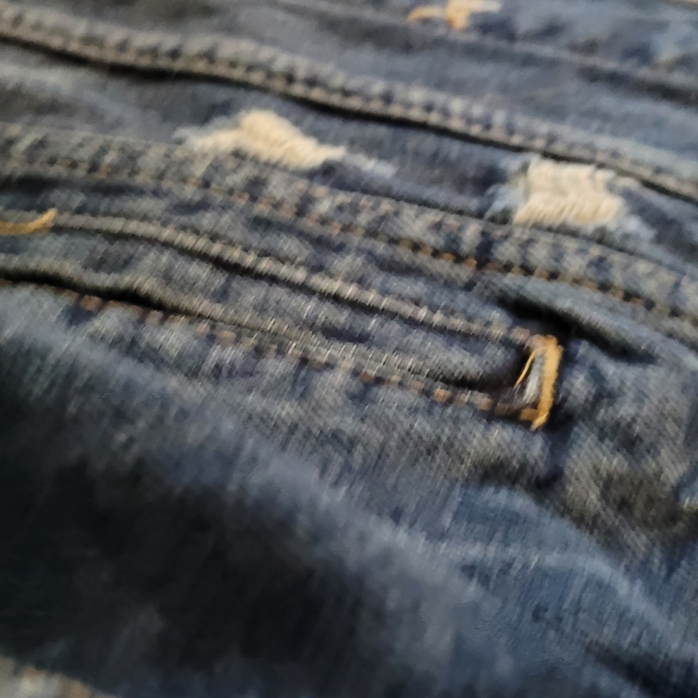 Jean jacket - Picture 4 of 12